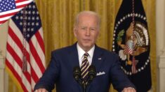 Biden,  approvazione al minimo storico